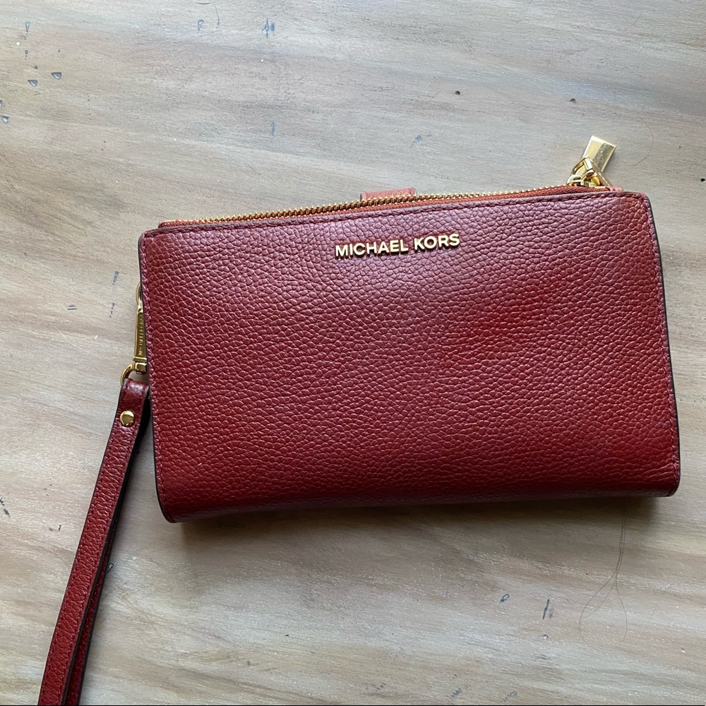Michael Kors Adele Double-ZipLeather Wrislet